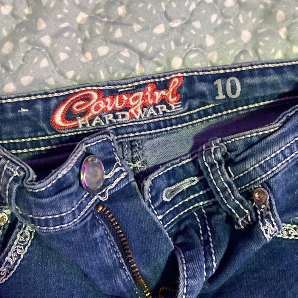 Cowgirl hardware - Picture 2 of 2